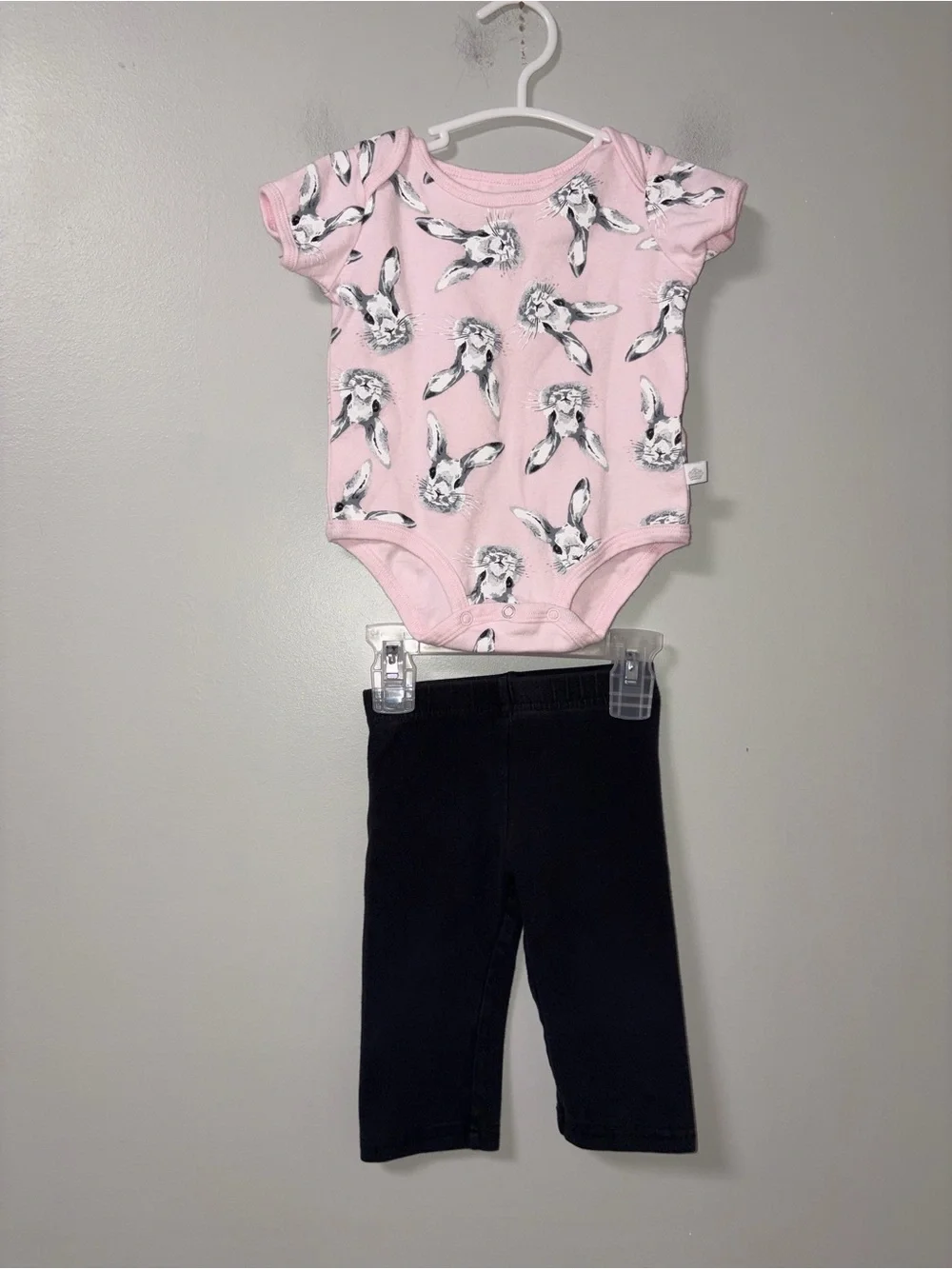 Rosie Pope Pink Bunny Print Body Suit Rare Editions Black Leggings 6-9M Girls